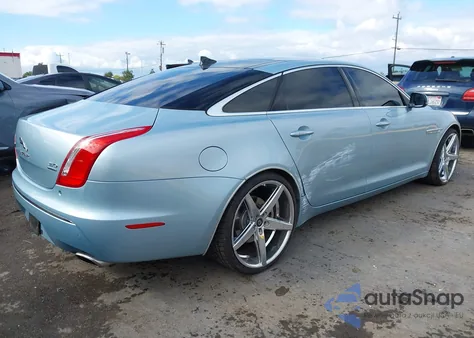 2013 Jaguar Xj Xjl Portfolio z USA, uszkodzony, nr VIN SAJWJ2GDXD8V47278